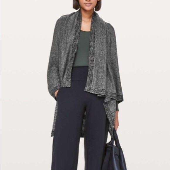 Lululemon Divinity Scarf Wrap Poncho Shawl Boolux Cashmere Grey - Picture 3 of 9